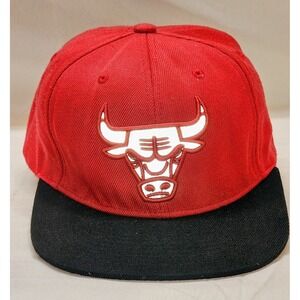 NBA Basketball Chicago Bulls Red Hat Black‎ Rim Reflective Logo Mitchell & Ness